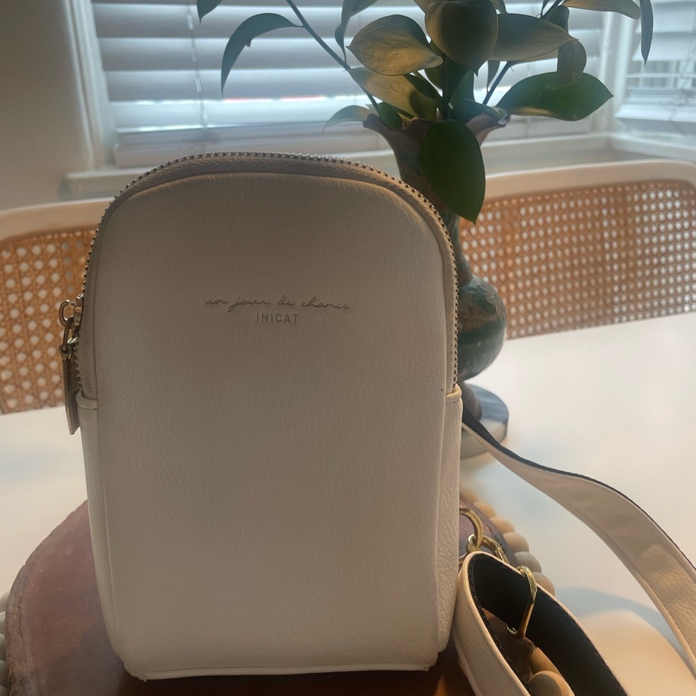 INICAT Cream Crossbody Phone Bag